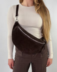 lepelou - leder - Bauchtasche - Wildleder Bauchtasche VALENTINA XL dunkelbraun -