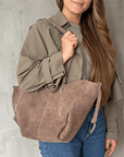 lepelou - leder - Bauchtasche - Wildleder Handtasche TESSA taupe - LPHTESTAU