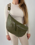 lepelou - leder - Bauchtasche - XXL Bauchtasche CLARA khaki - LPBCLAKHAE1