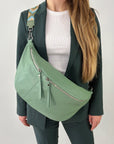 lepelou - leder - Bauchtasche - XXL Bauchtasche CLARA mint - LPBCLAMINE1