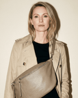 lepelou-leder-Bauchtasche-XXL Bauchtasche CLARA taupe -LPBCLATAUE