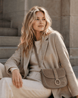 lepelou-leder - HANNA – Wildleder Umhängetasche taupe -LPHHANTAUE