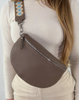 TONI Bauchtasche taupe – Large