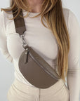 TONI Bauchtasche taupe – Small