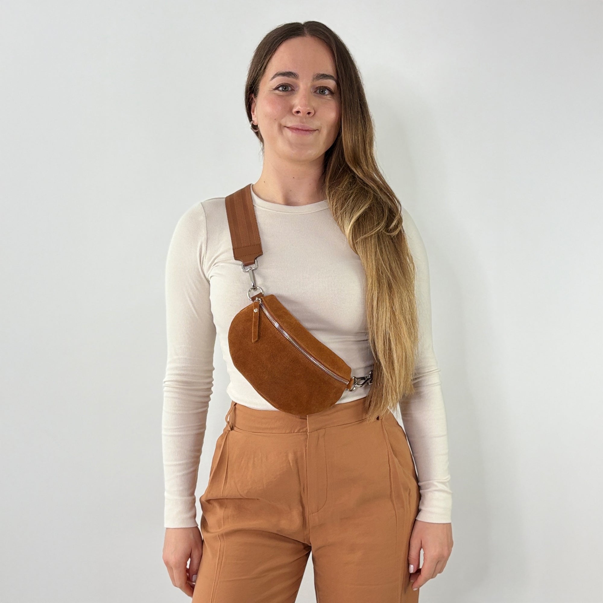 Wildleder Bauchtasche VALENTINA cognac