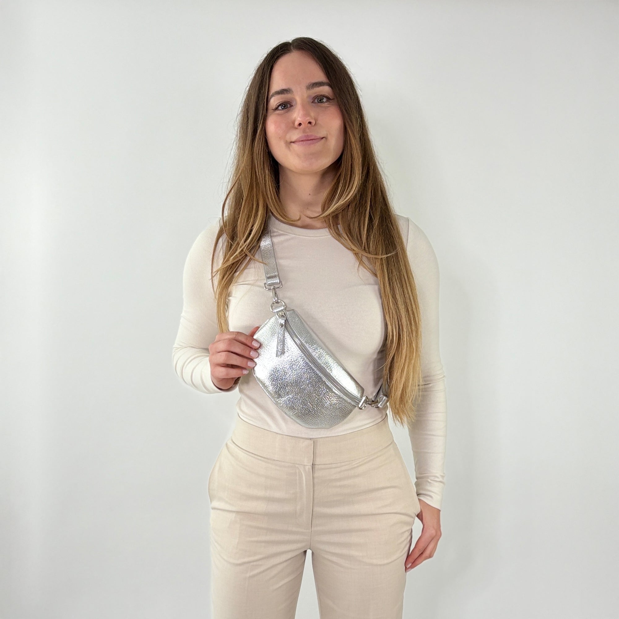 lepelou - leder - Bauchtasche - TONI silber - 