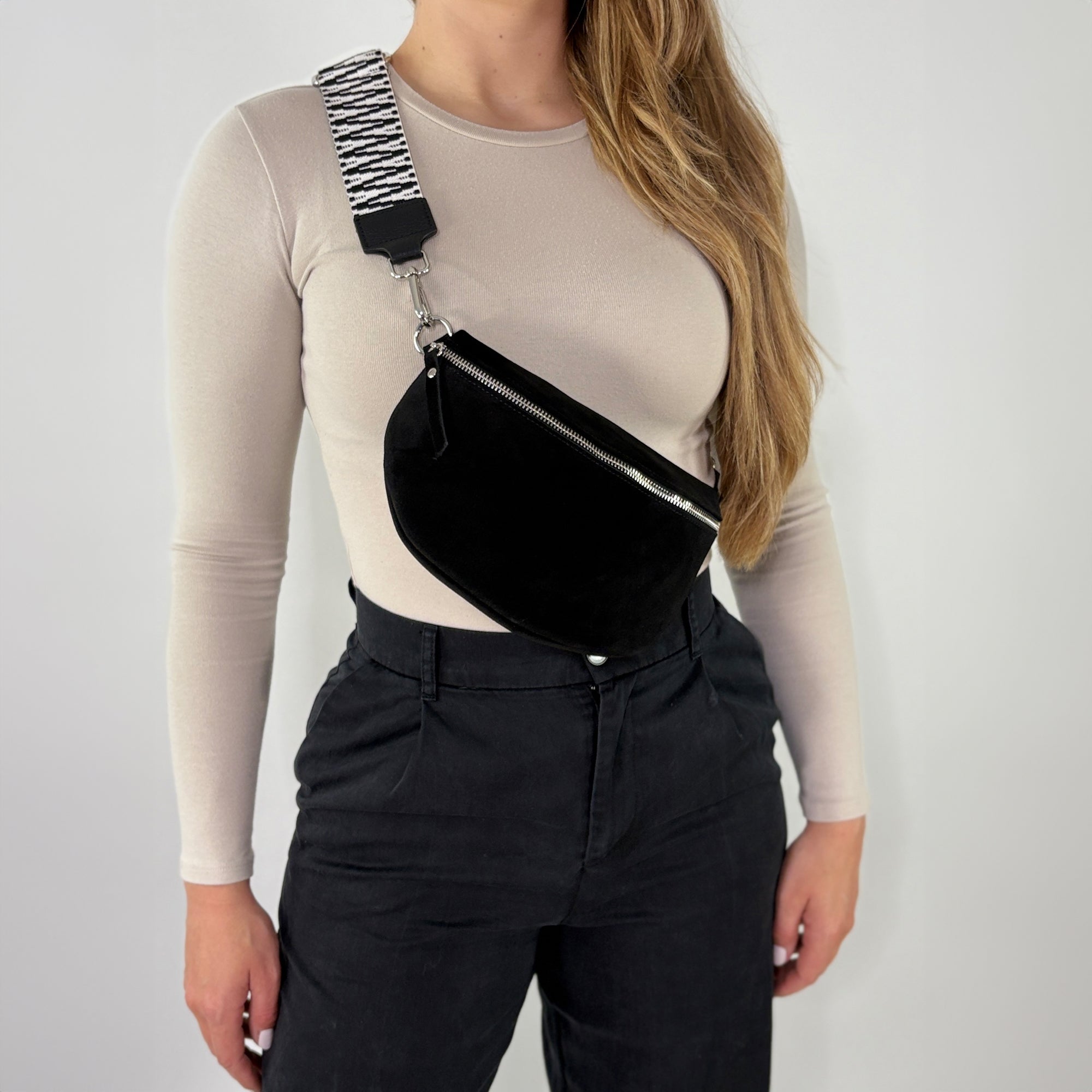 lepelou - leder - Bauchtasche - VALENTINA Wildleder Bauchtasche schwarz – Medium - LPBVALSCHM