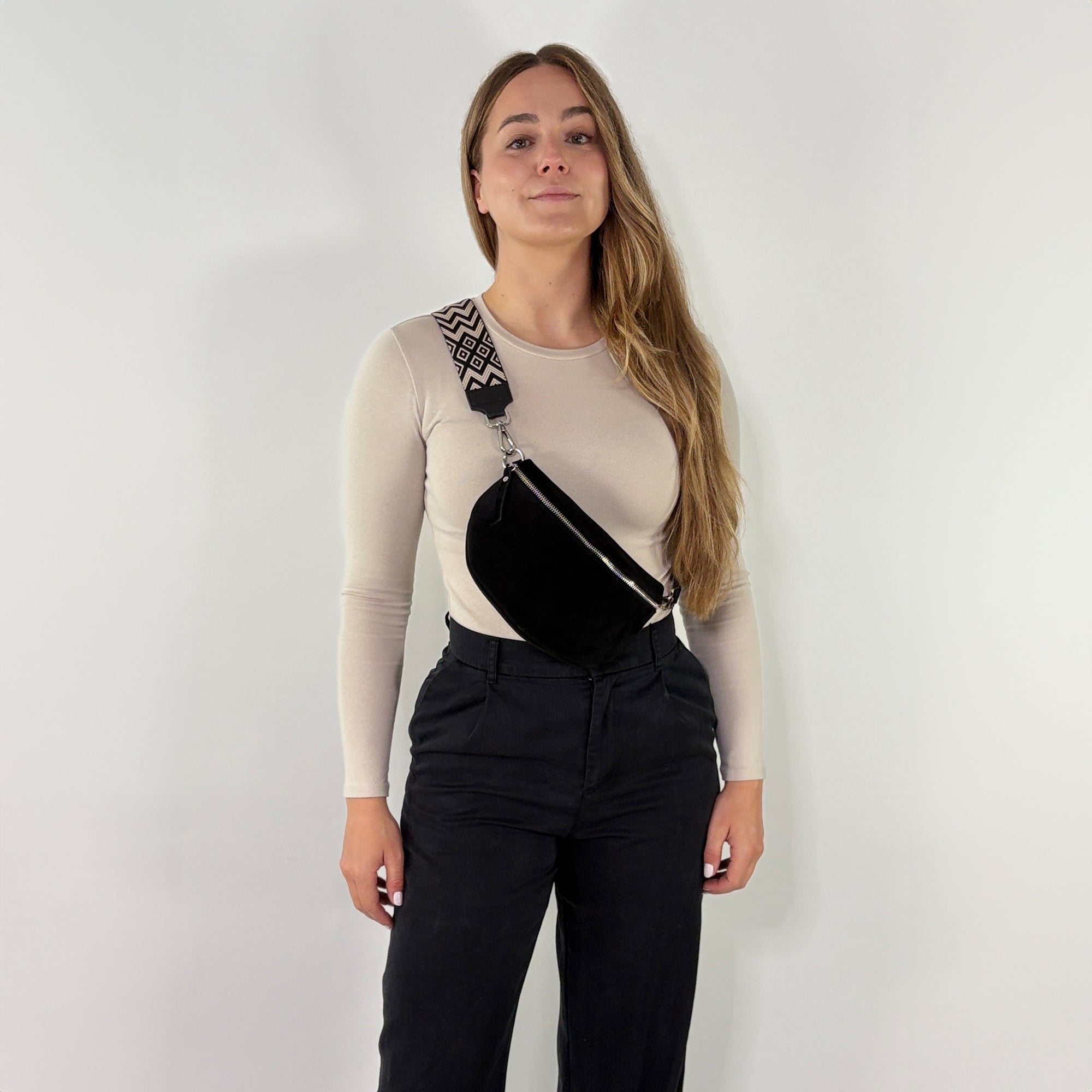 lepelou - leder - Bauchtasche - VALENTINA Wildleder Bauchtasche schwarz – Medium - LPBVALSCHM