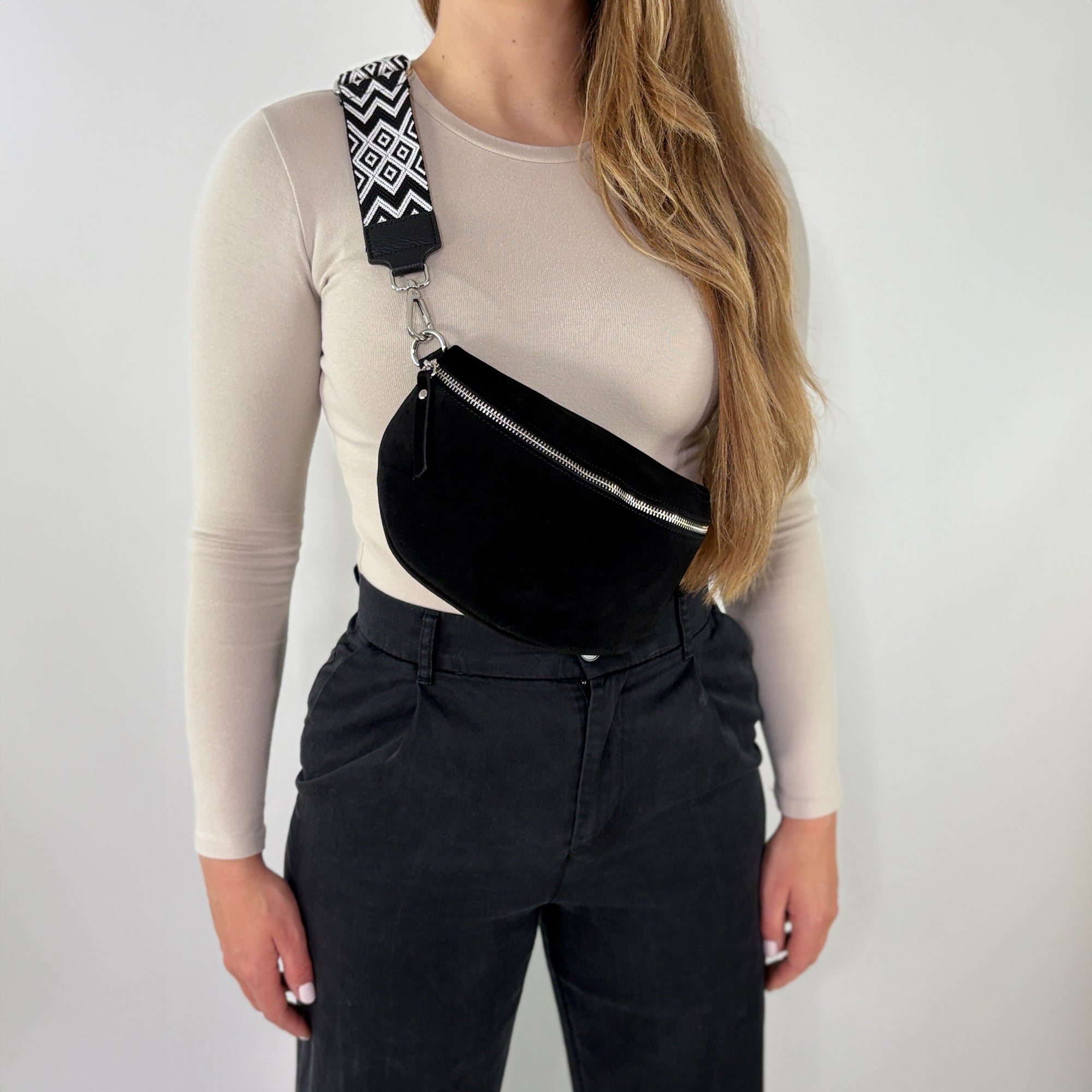 lepelou - leder - Bauchtasche - VALENTINA Wildleder Bauchtasche schwarz – Medium - LPBVALSCHM