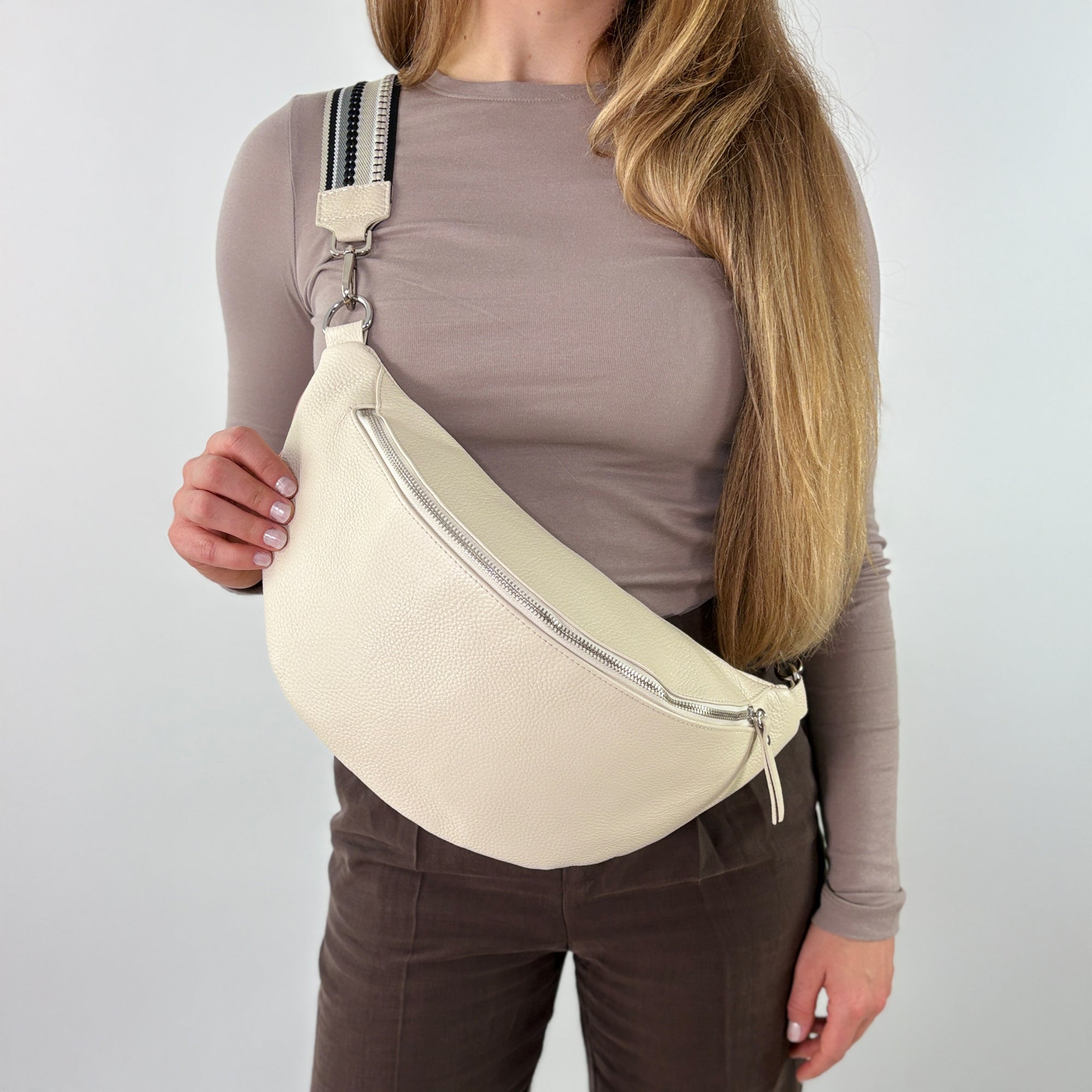 lepelou - leder - Bauchtasche - XL Bauchtasche LARA creme - LPBLARCREE6