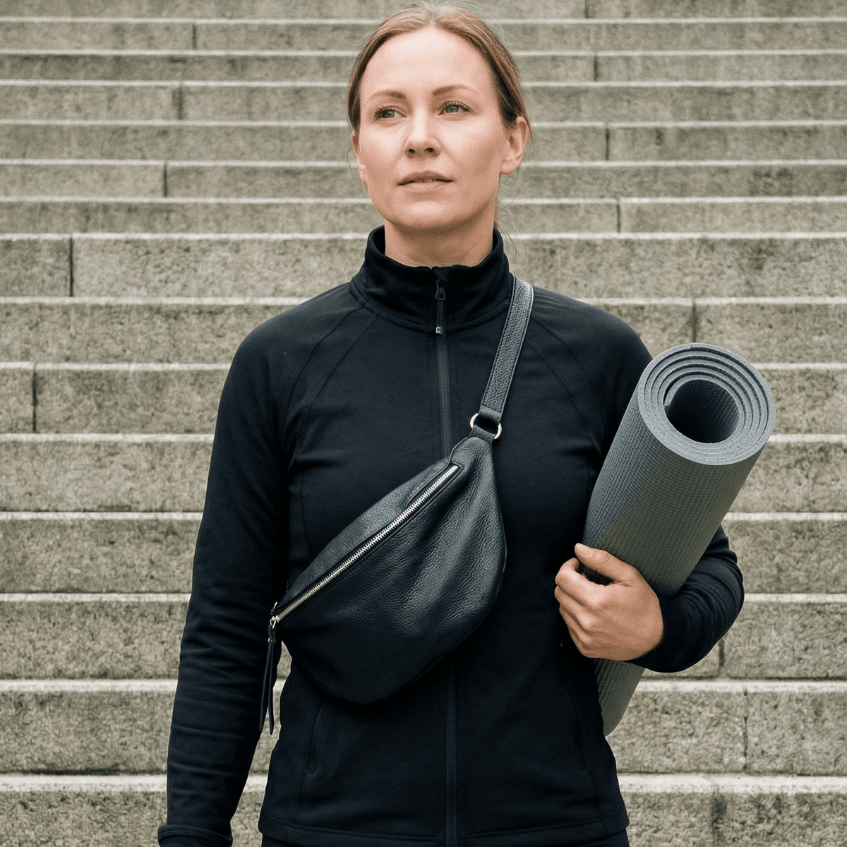 lepelou-leder-Bauchtasche-XL Bauchtasche LARA schwarz -LPBLARSCHE