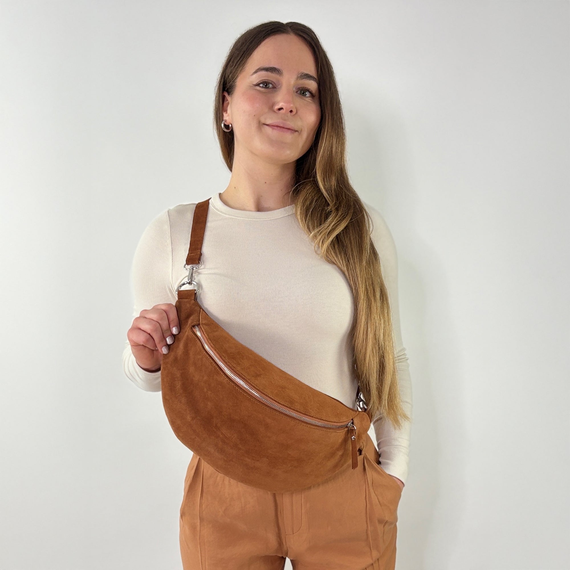 lepelou - leder - Bauchtasche - XL Wildleder Bauchtasche cognac mit Wechselgurt - LPBVALCOGXL1