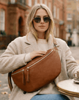 lepelou-leder-Bauchtasche-XXL Bauchtasche CLARA cognac -LPBCLACOGE