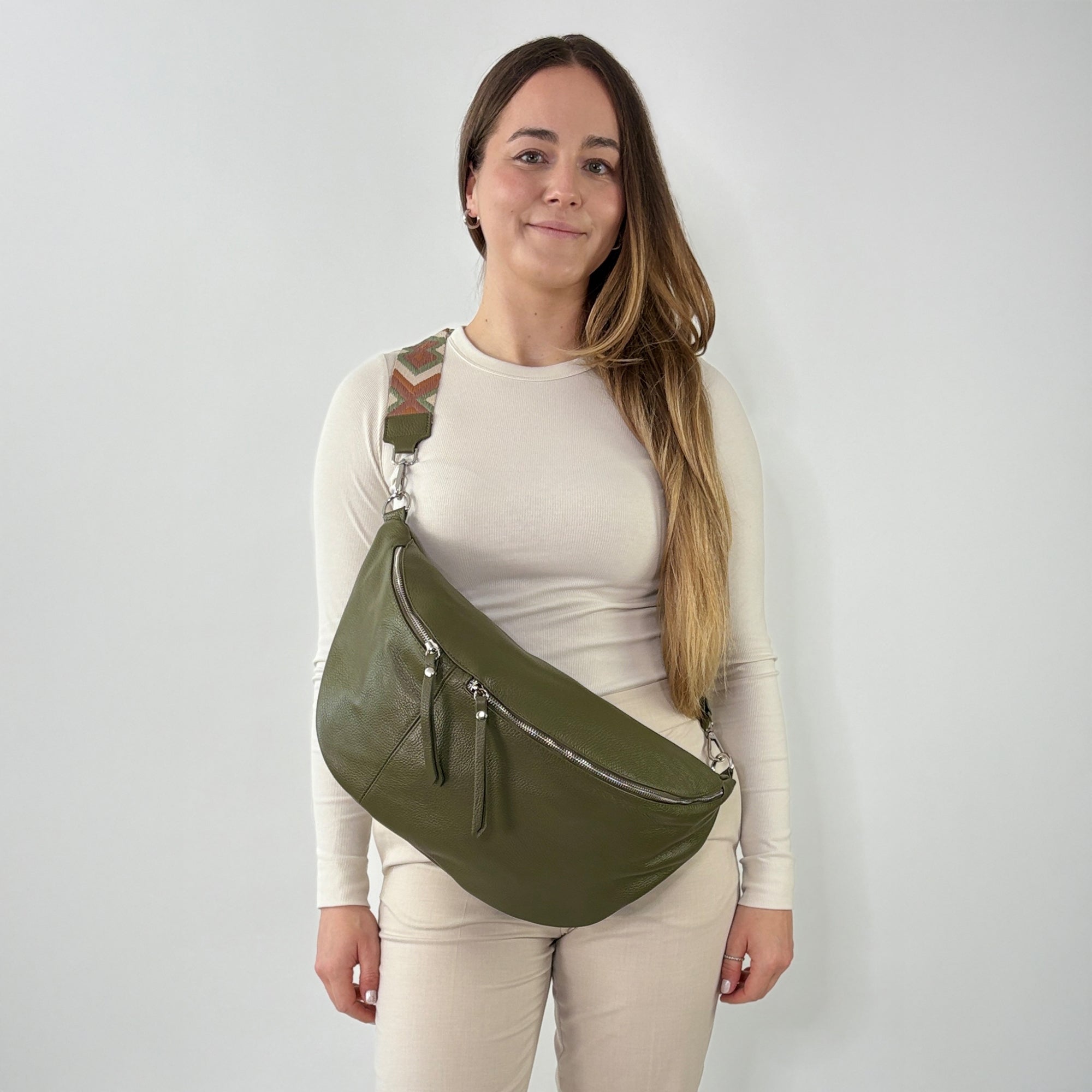 lepelou - leder - Bauchtasche - XXL Bauchtasche CLARA khaki - LPBCLAKHAE1