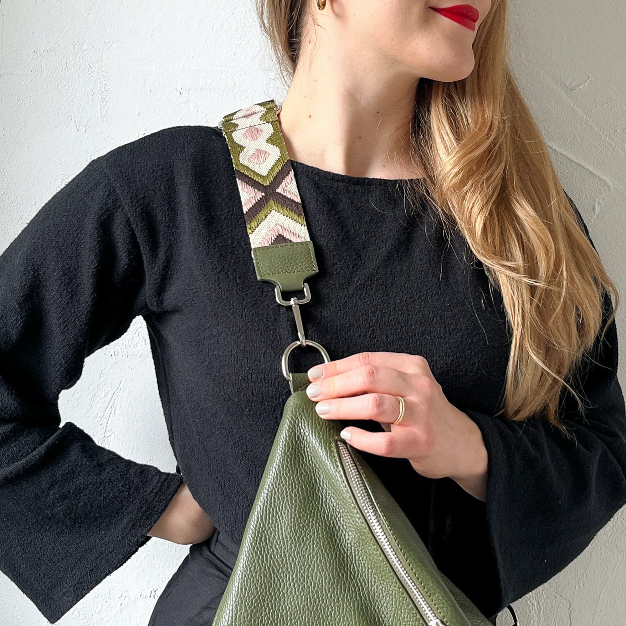 lepelou - leder - Bauchtasche - XXL Bauchtasche CLARA khaki - LPBCLAKHAE1