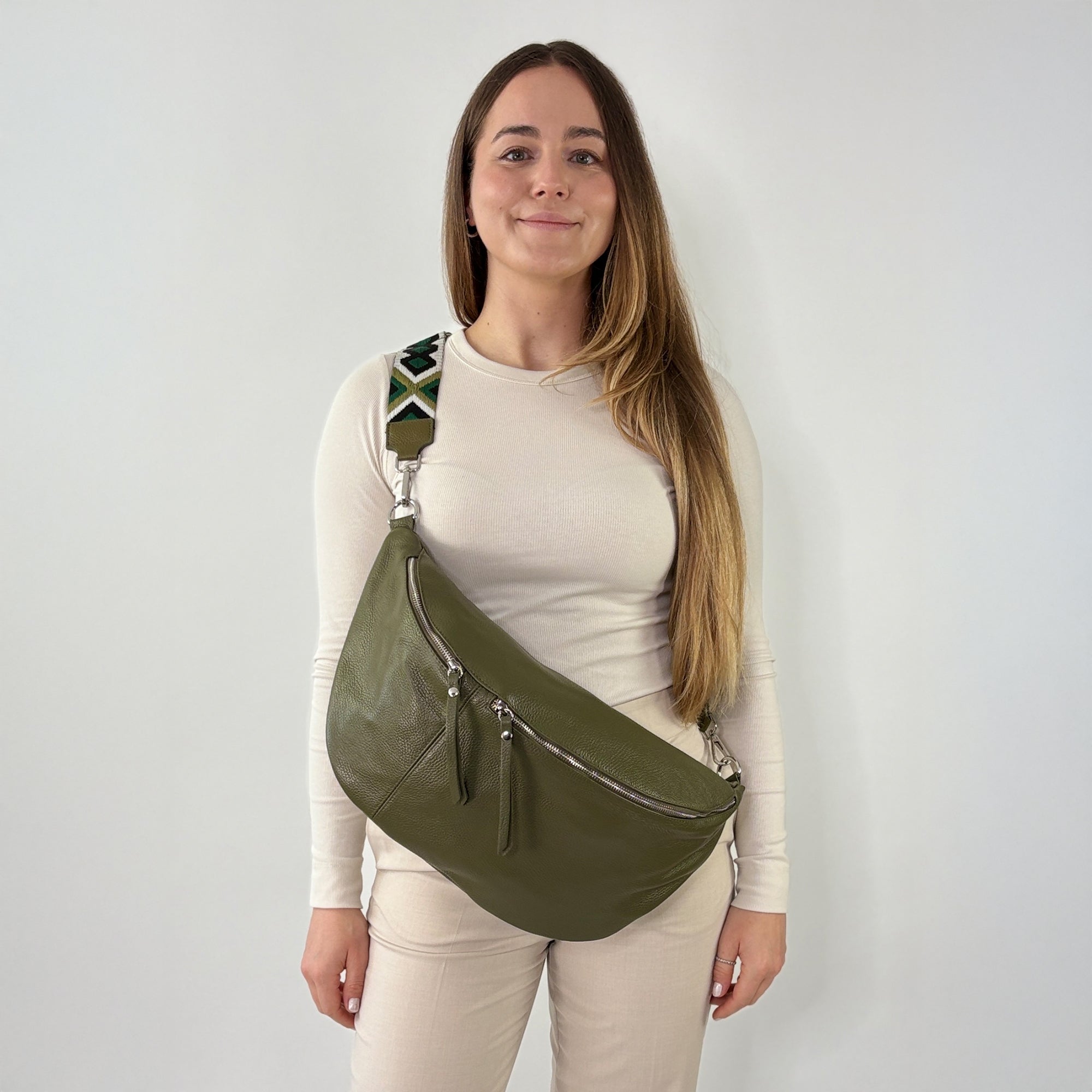 lepelou - leder - Bauchtasche - XXL Bauchtasche CLARA khaki - LPBCLAKHAE4