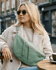 lepelou-leder-Bauchtasche-XXL Bauchtasche CLARA mint -LPBCLAMINE