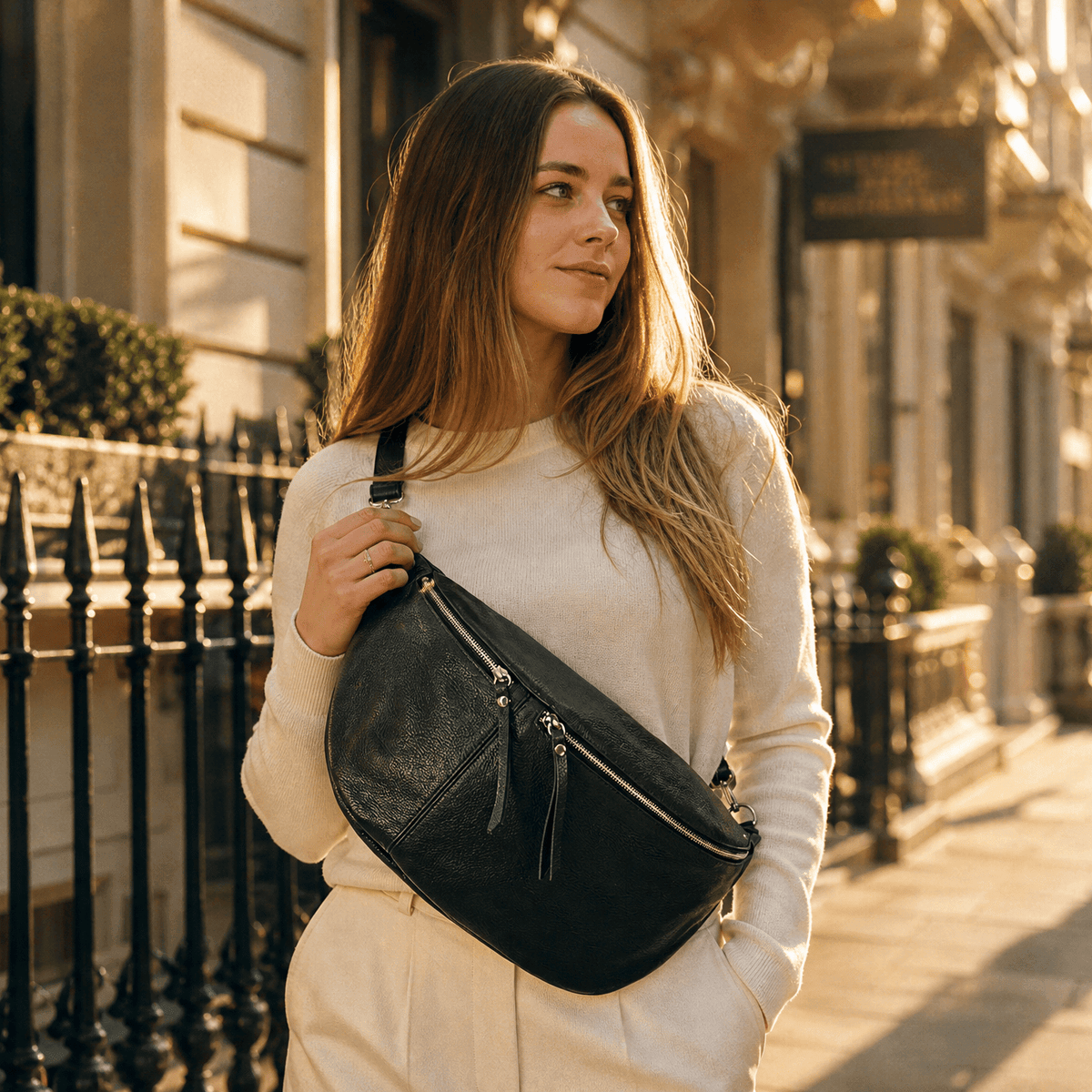 lepelou-leder-Bauchtasche-XXL Bauchtasche CLARA schwarz -LPBCLASCHE