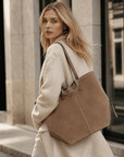 lepelou - leder - Handtaschen - Wildleder Handtasche TARA taupe - LPHTARTAU