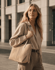 lepelou-leder-Handtaschen-Wildleder Handtasche TESSA beige -LPHTESBEI