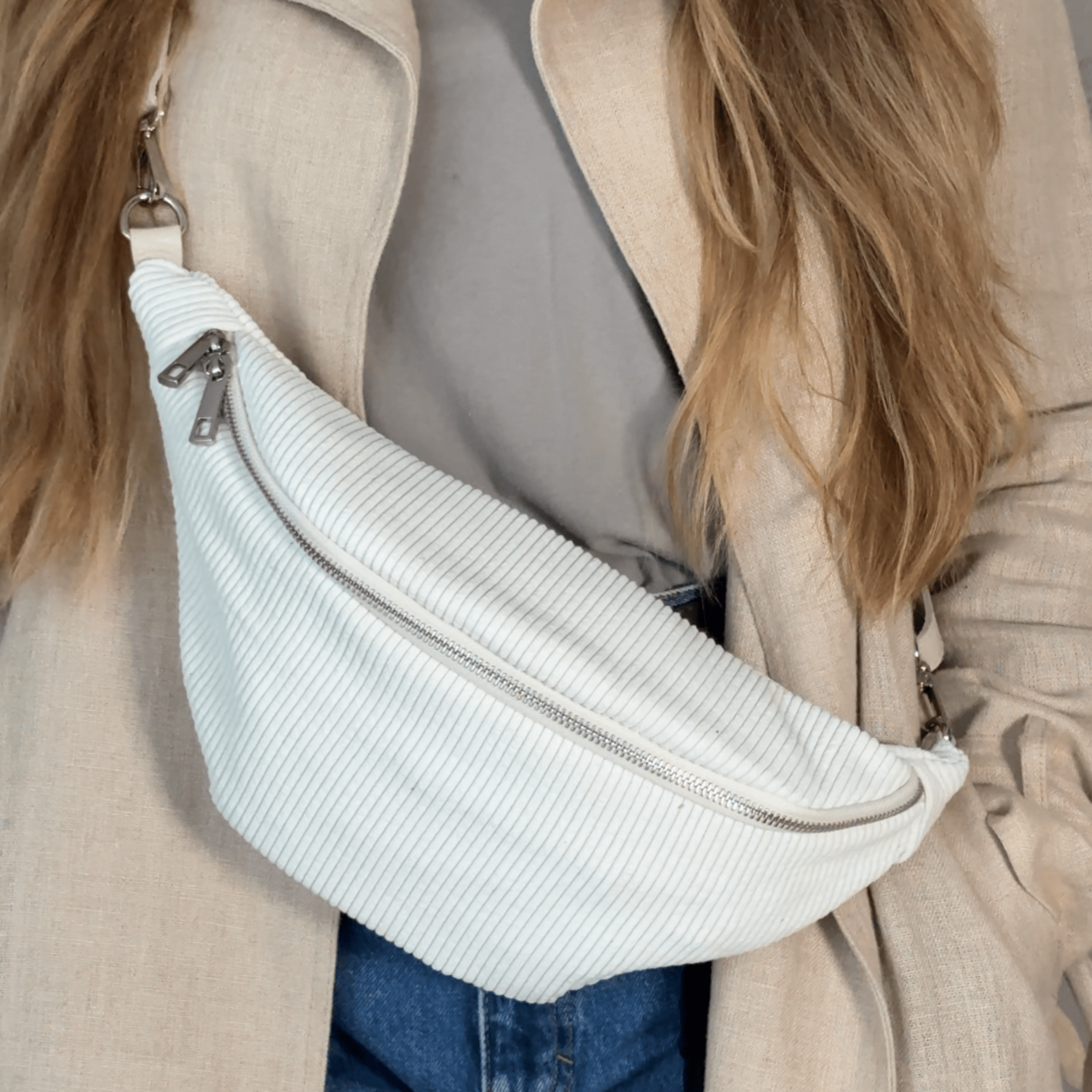lepelou - leder - IDA Cord Bauchtasche creme - LPBIDACRE