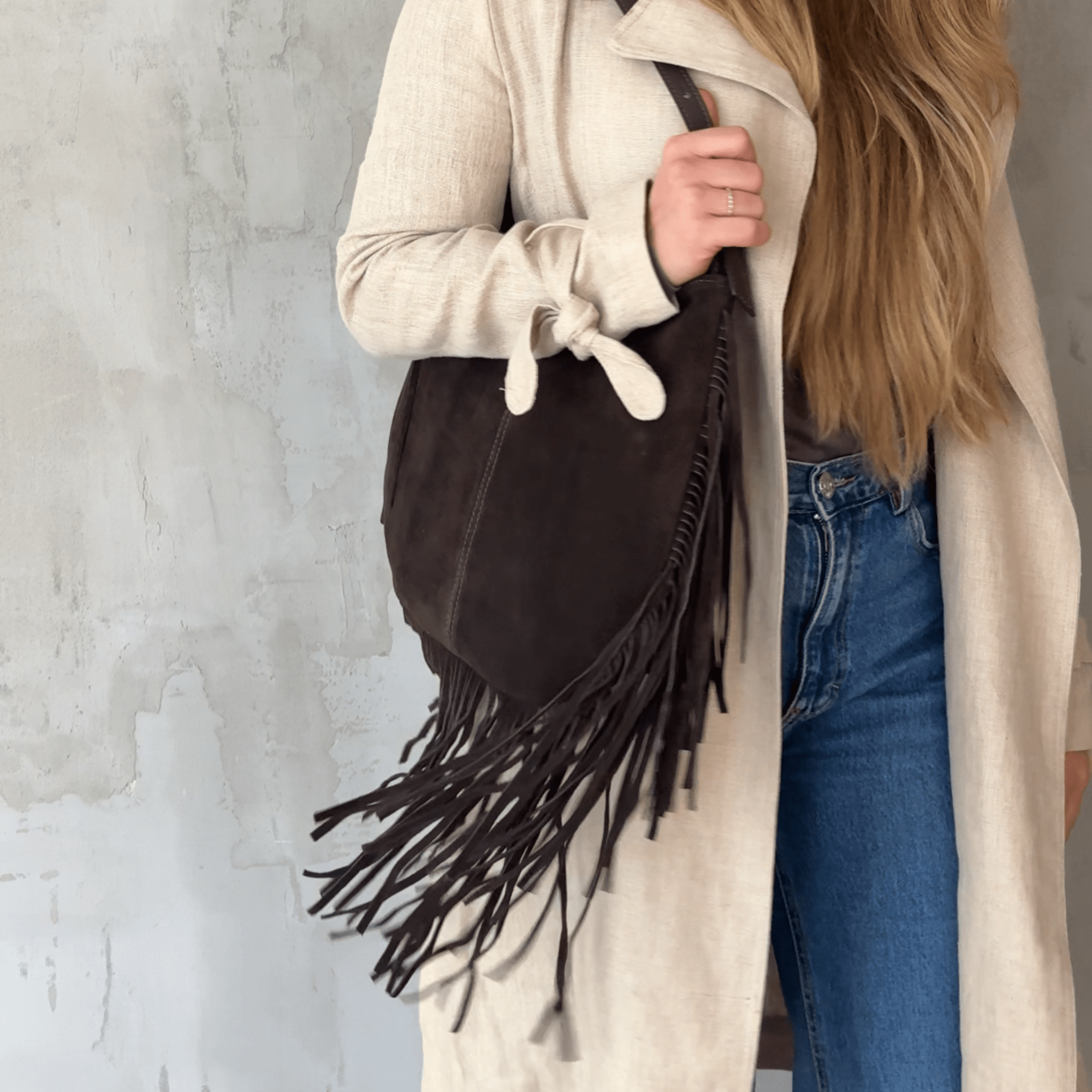 lepelou - leder - MONTANA – Wildleder Umhängetasche dunkelbraun - LPHMONDBR