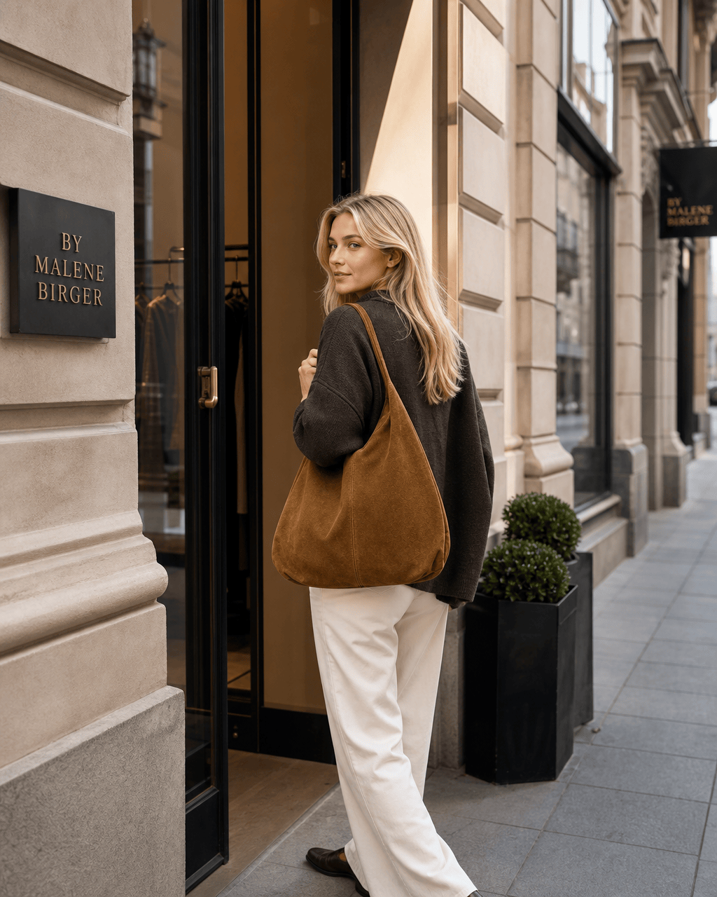 lepelou-leder-Shopper-Wildleder Shopper MILA cognac -LPHMILACOGE